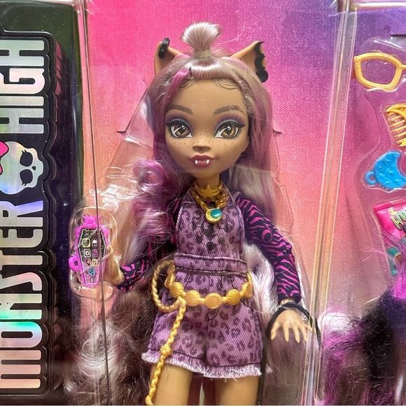 Monster High Clawdeen Wolf doll Crescent - Picture 2 of 7